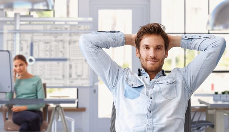 如何快速消除尴尬的勃起，避免被发现！