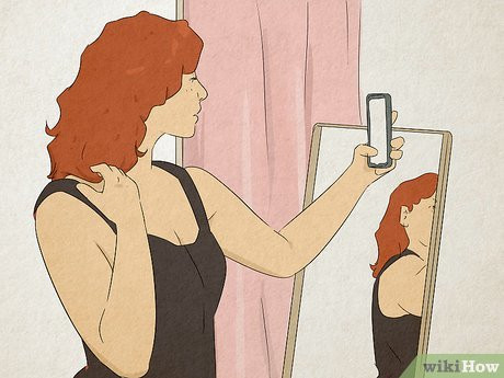 Choose eye-catching clothes that make you feel confident.